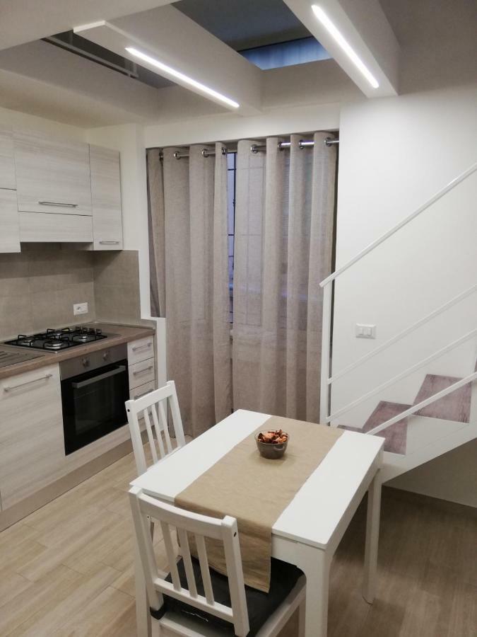 Marco' Chiaia Apartment *